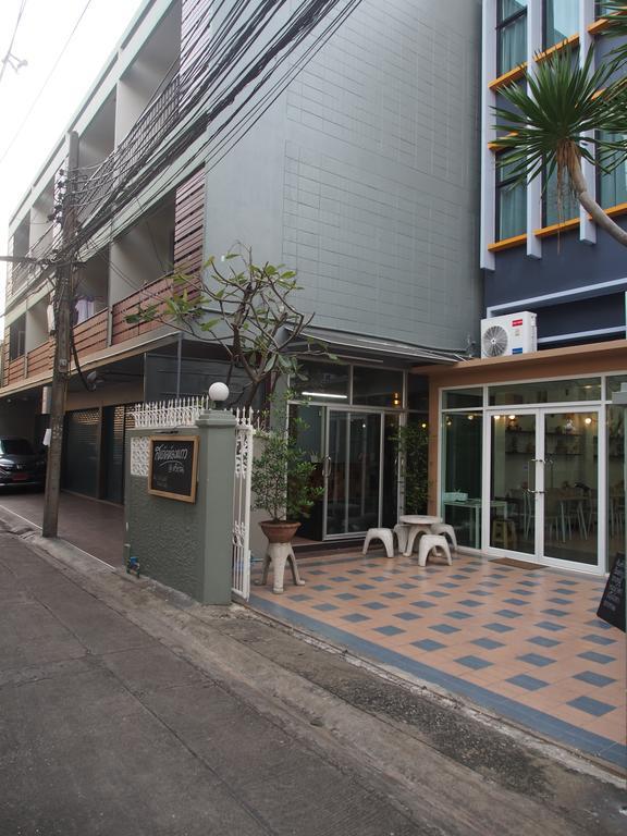 Sriyanar Place Bangkok Luaran gambar