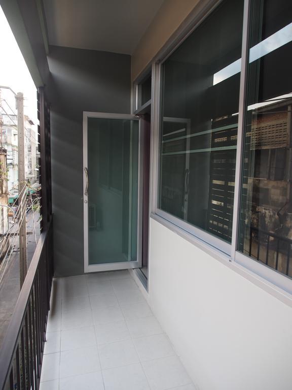 Sriyanar Place Bangkok Luaran gambar