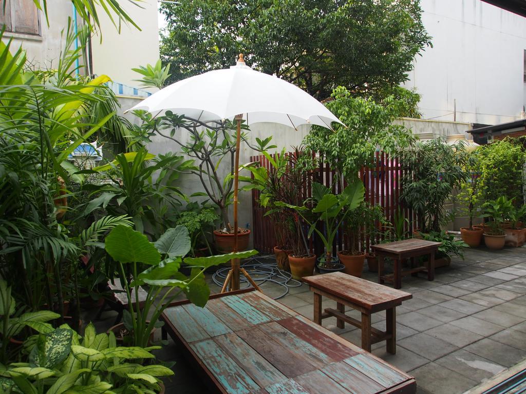 Sriyanar Place Bangkok Luaran gambar